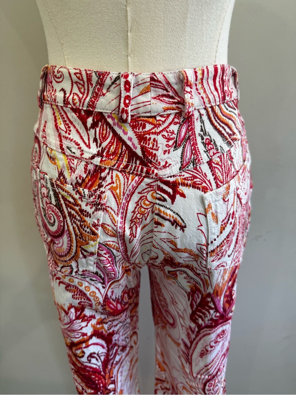 ST. JOHN SPORT BY MARIE GRAY STRAIGHT LEG PAISLEY PANTS | SIZE 2 | MADE IN USA - Picture 8 of 13